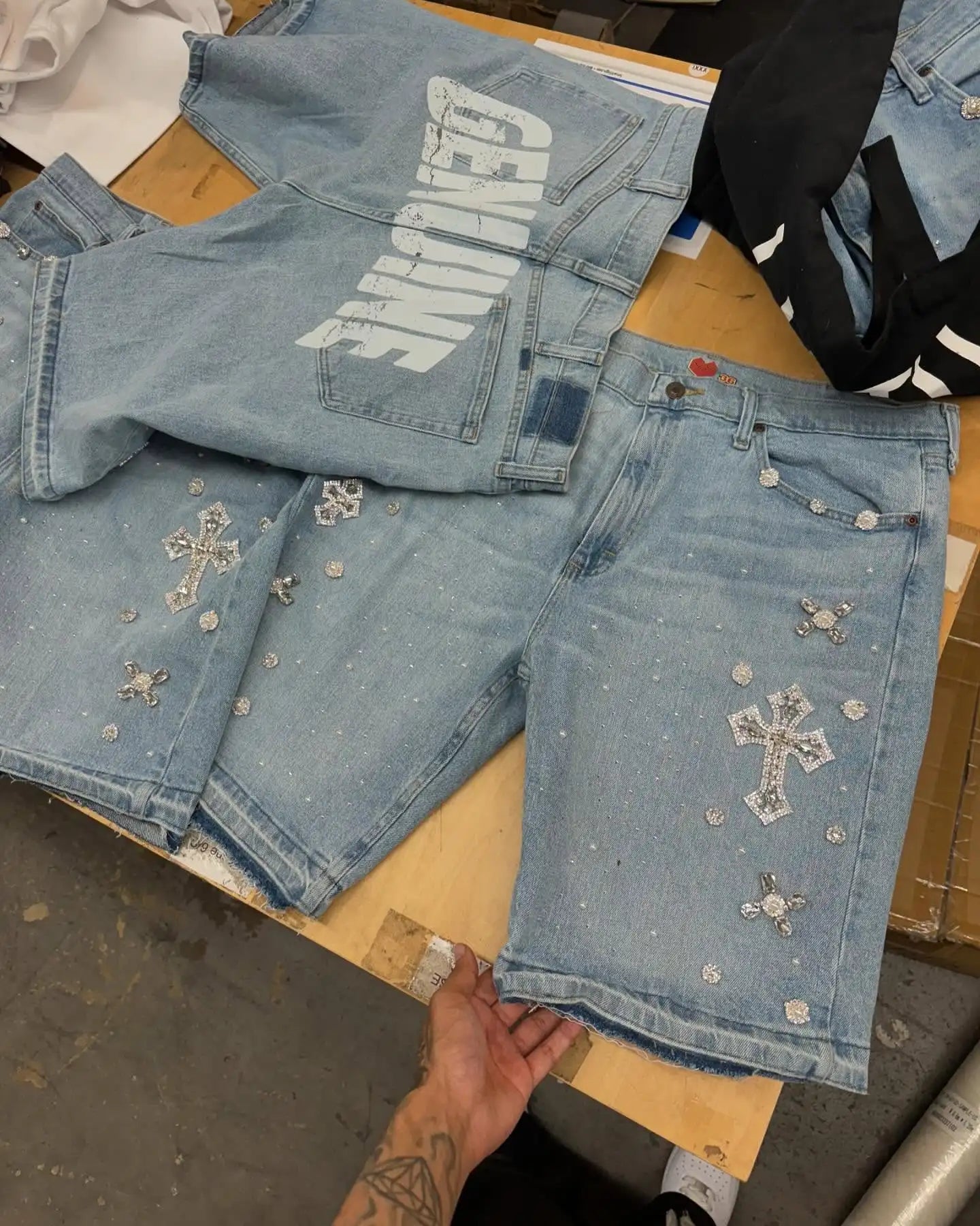 Y2K baggy jorts